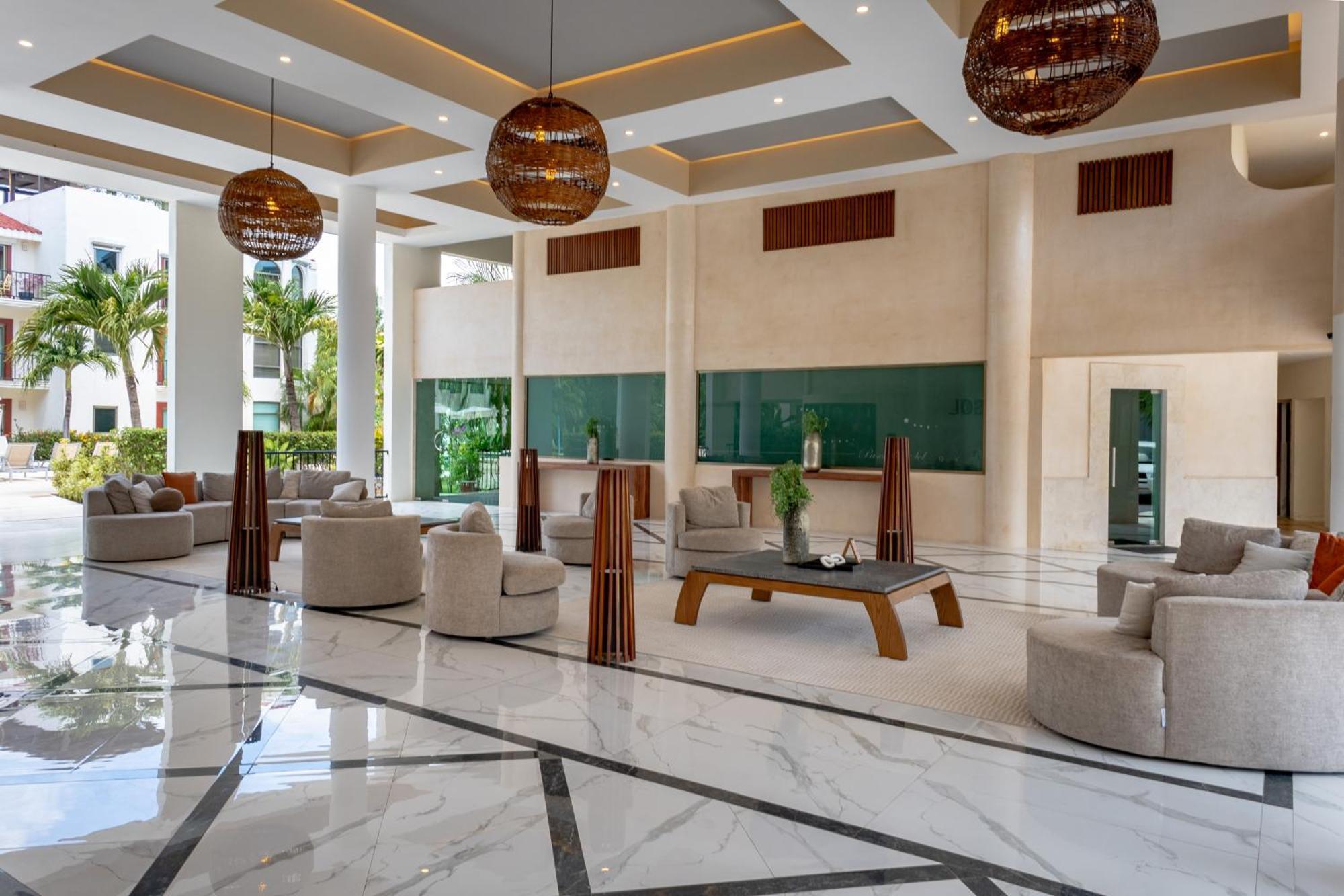 Aparthotel Paseo Del Sol Condohotel By Bvr